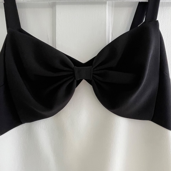 Chanel inspired bow, detailed cocktail dress. - Picture 4 of 6